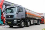 Camion-citerne de pétrole