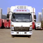 5 tons refrigerated truck HOWO - Image 6