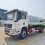 15000 Liters Water Truck SHACMAN - Image 2