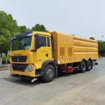 22m³ Road Sweeper Truck HOWO - Image 2