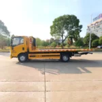 4T Tow truck ISUZU - Image 6