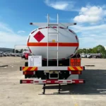 8500 L Fuel Tanker SHACMAN - Image 5