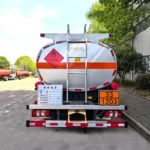 7.5m³ Refueling Truck JAC - Image 4