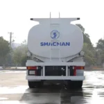 27000L Tanker Truck SHACMAN – Image 4