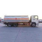 20000L Tanker Truck ISUZU - Image 4