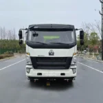 16m³ Street Sweeper Truck Sinotruk - Image 3