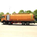 Sewer Jetting Vacuum Truck 32000L HOWO - Image 6